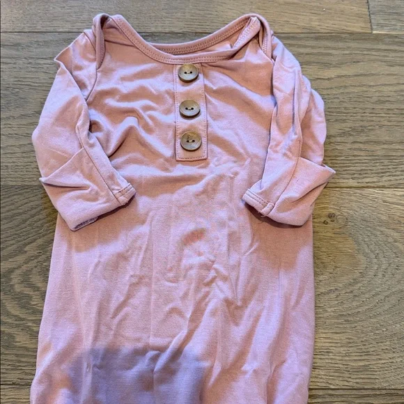 Caden Lane Bamboo Knotted Gown - Picture 2 of 3